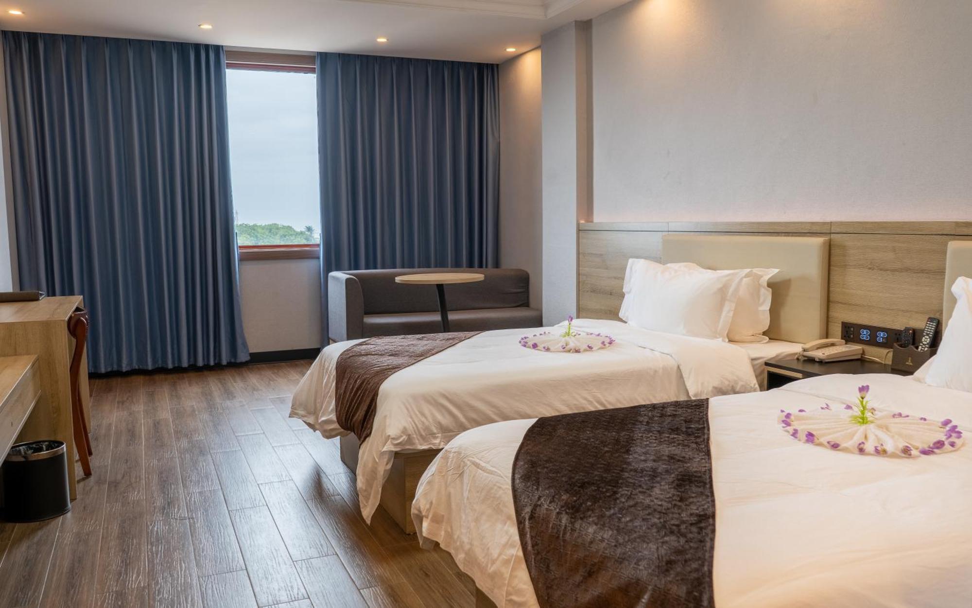 G.C Royal Hotel Accra Room photo